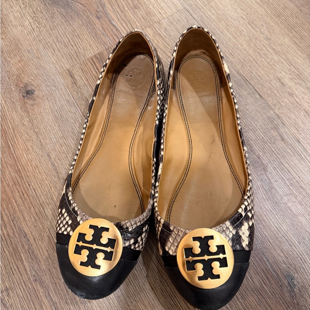 Tory Burch Snakeskin Loafers - Black and Tan